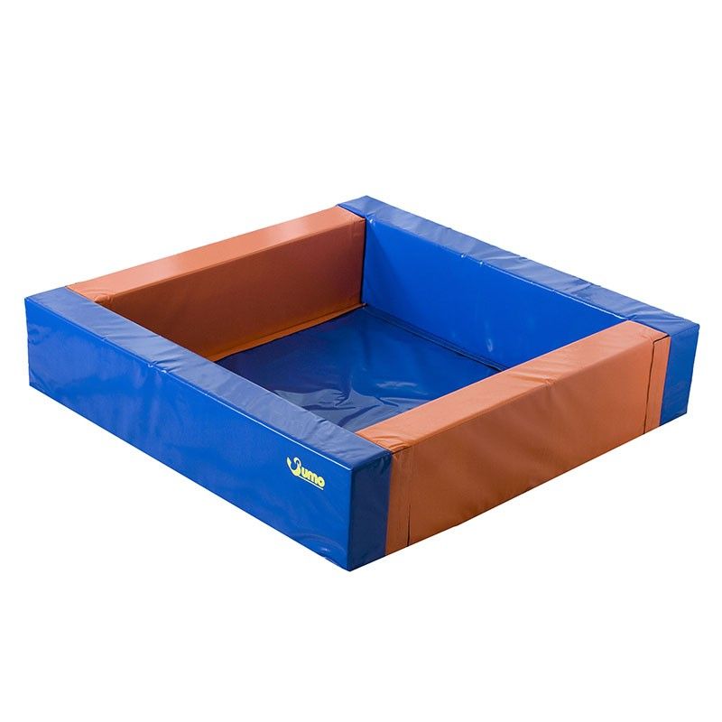 Piscina De Pelotas Alta