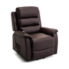 Sillón elevador eléctrico café oscuro de cuero sintético, con respaldo de tres secciones y bolsillo lateral.
